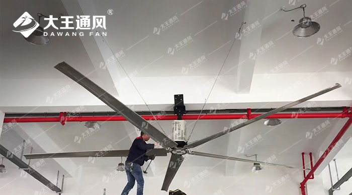 無(wú)錫大型機(jī)加工車(chē)間安裝工業(yè)風(fēng)扇